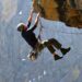 英語　cliffhanger 意味　続きが気になる終わり方